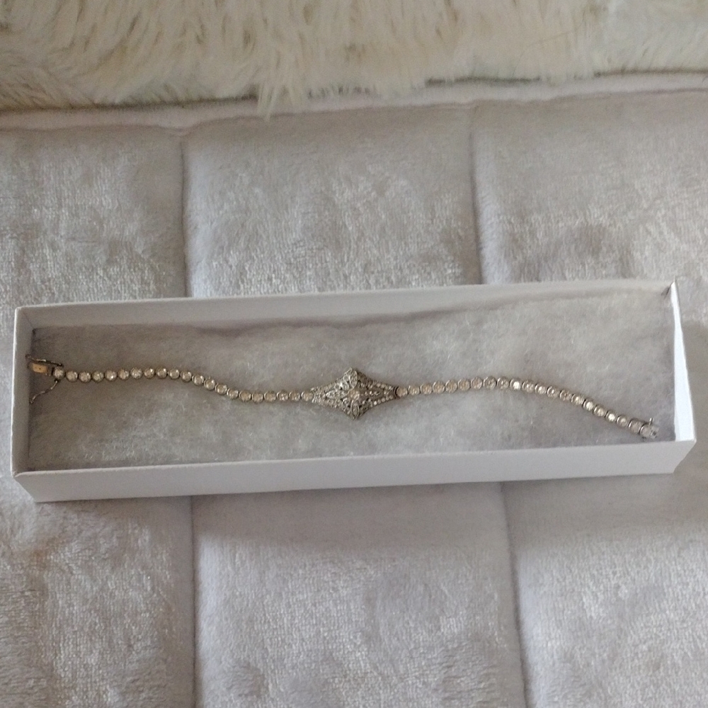 Elegant Absolute Cz Bracelet